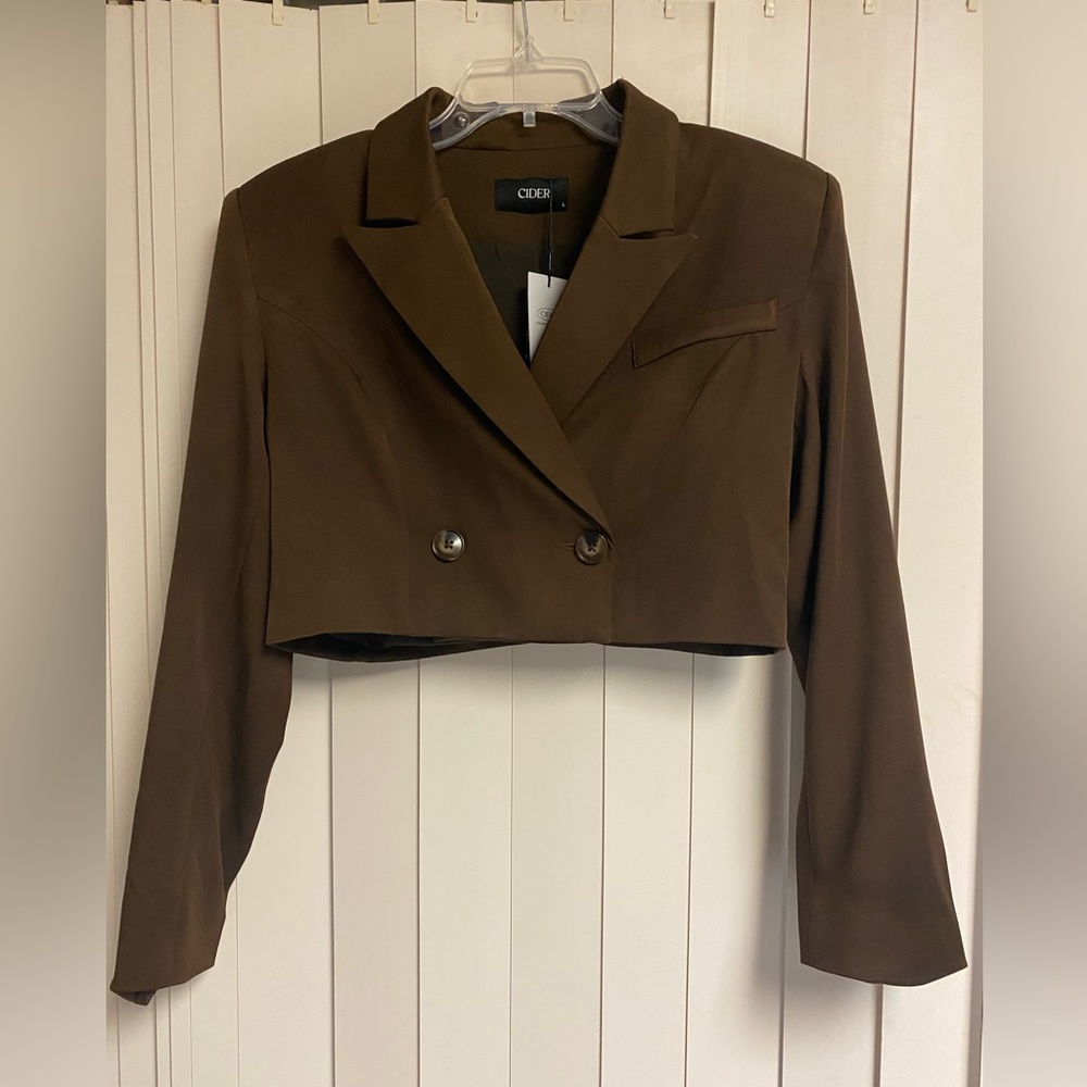Brown Cider cropped jacket. New with tags. Never worn.